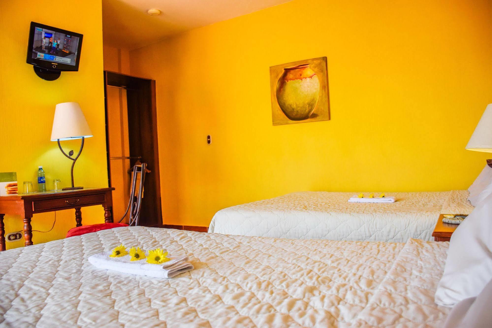 Hotel Villa Terra Сан-Сальвадор Экстерьер фото
